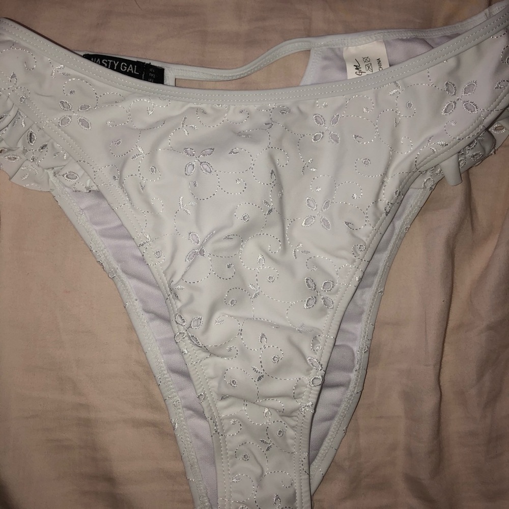 New swimsuit bottoms